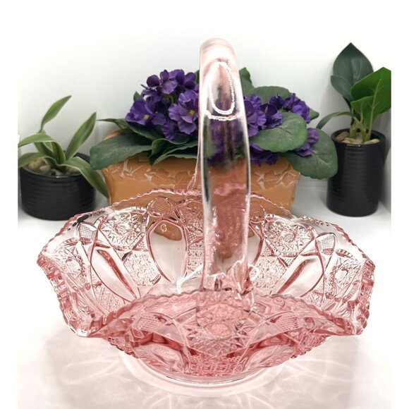 Vintage L.E. Smith Quintec SawtoothnPink Glass Basket With Intricate Cut Design - Picture 10 of 10